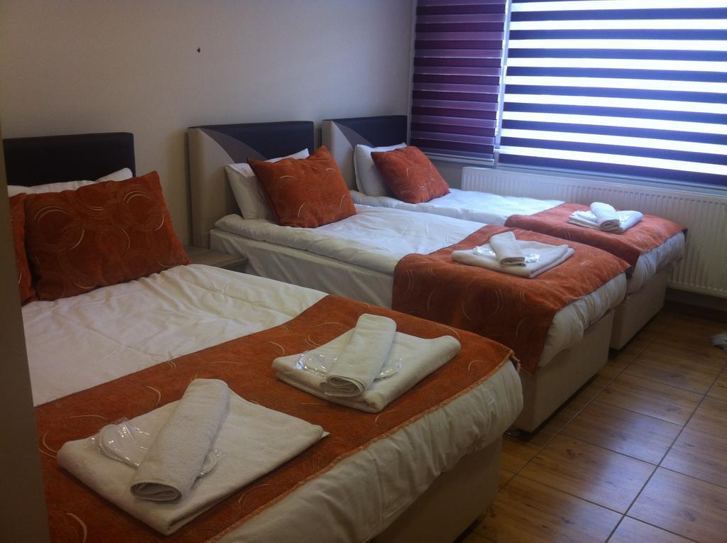 Goeruer Hotel Istanbul Exterior photo