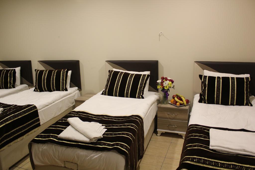 Goeruer Hotel Istanbul Exterior photo