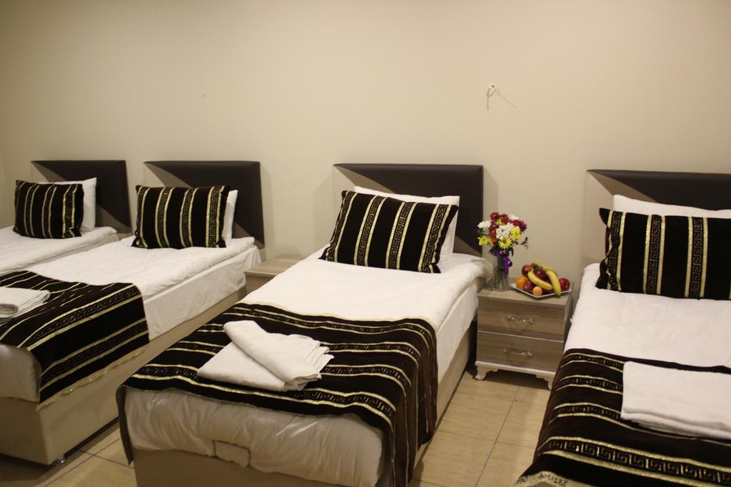 Goeruer Hotel Istanbul Exterior photo