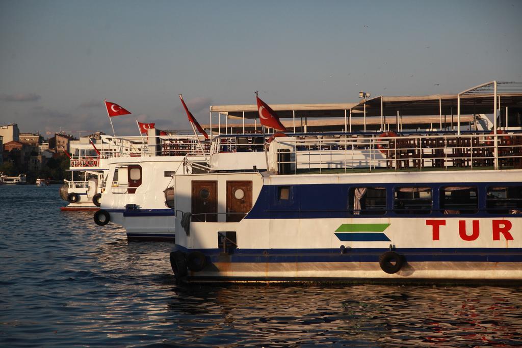 Goeruer Hotel Istanbul Exterior photo